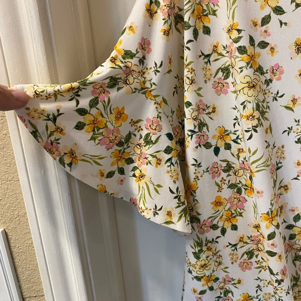 PerSeption Concept Cream and Yellow 3/4 Sleeve Tie Front Blouse - Picture 5 of 7